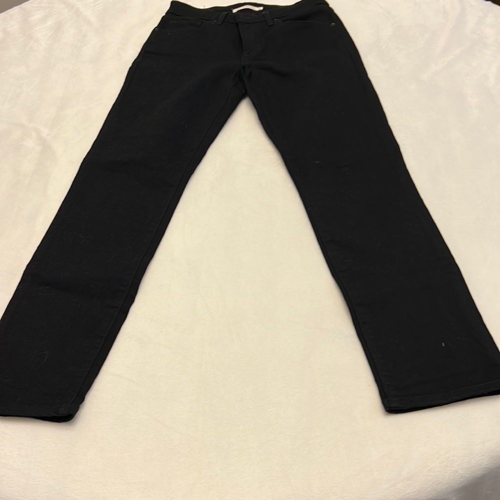 Women’s Classic Mid Rise Skinny Jeans, size 6